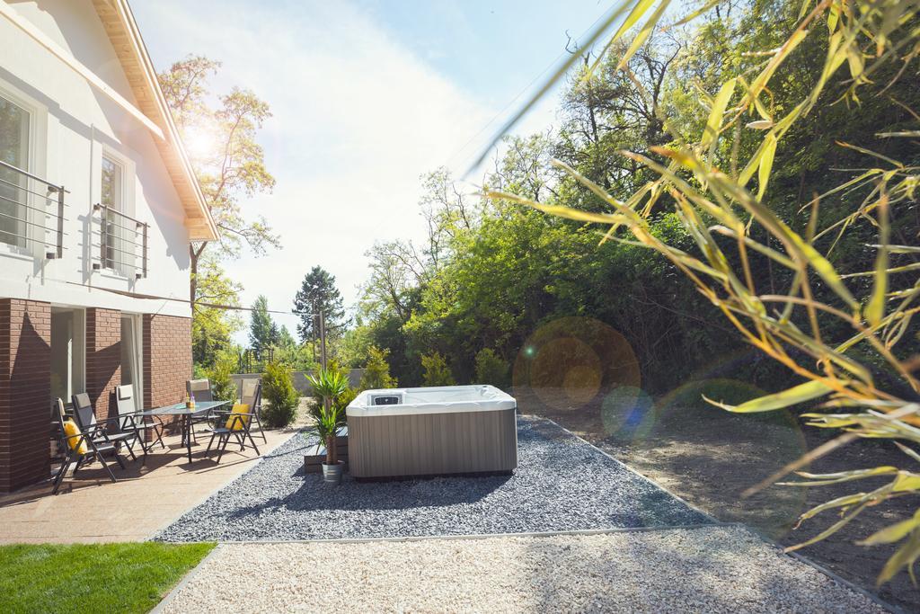 Kenese-Voelgye Villahotel Balatonkenese Esterno foto